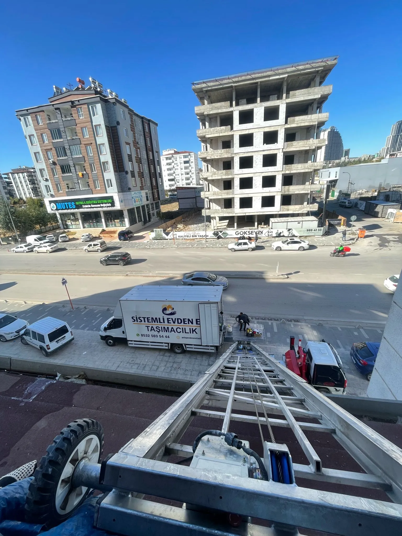 Asansörlü küçük nakliyat