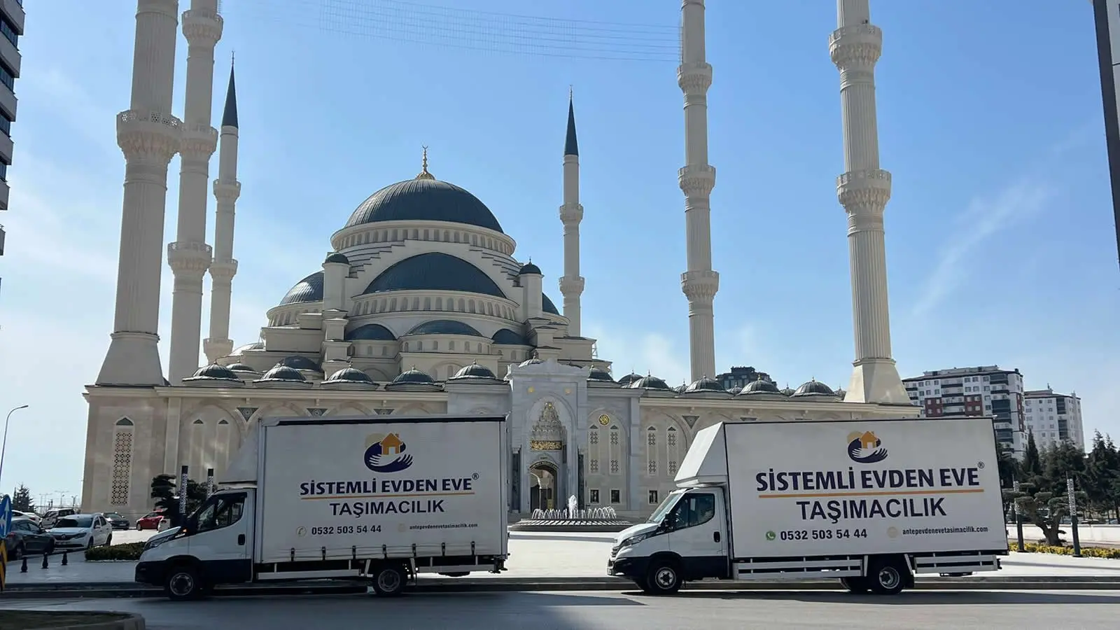Sistemli aracları millet cami önünde