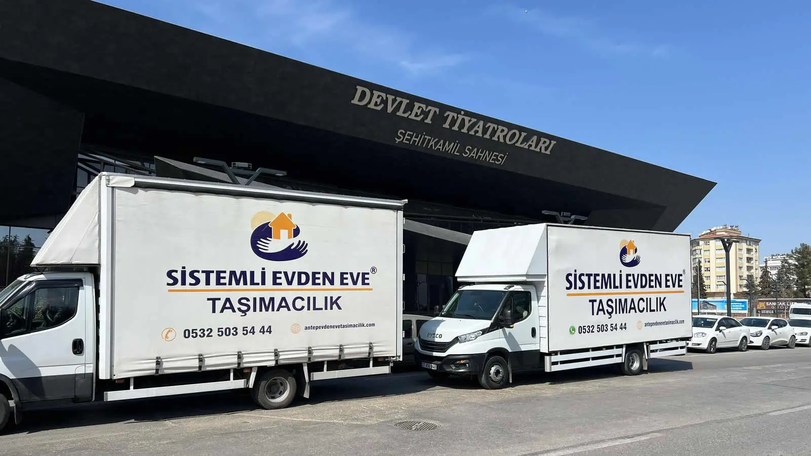 Sistemli Taşımacılık aracı Şehitkamil Devlet Tiyatroları Önünde